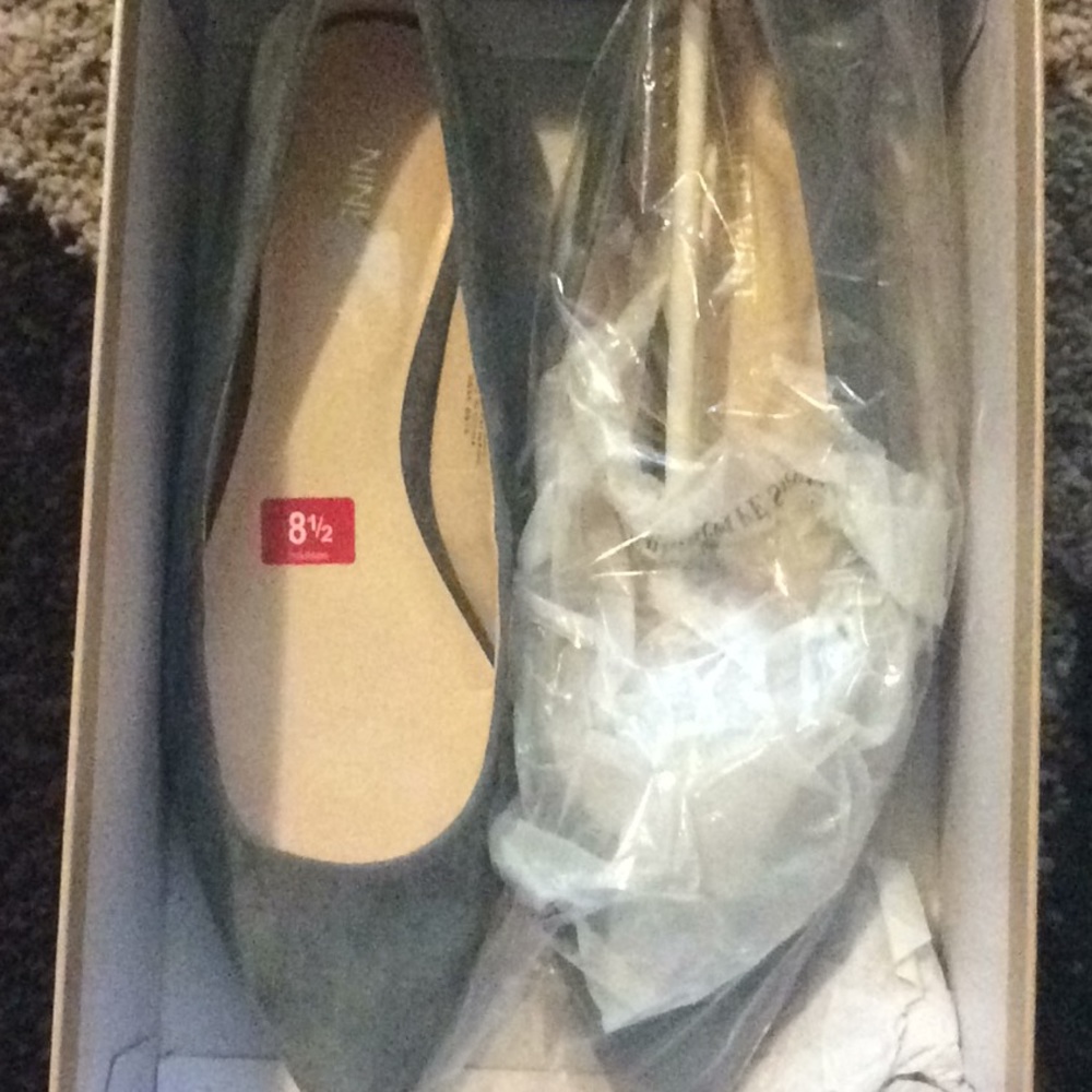 Nine West flats